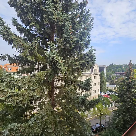 No 3 Poděbradská 7, Apartamento *