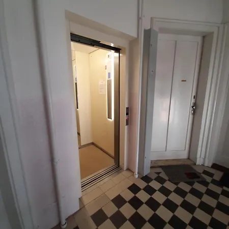 No 3 Podebradska 7, *