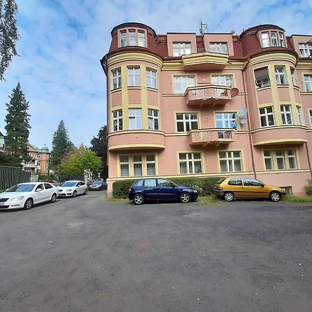No 3 Poděbradská 7,